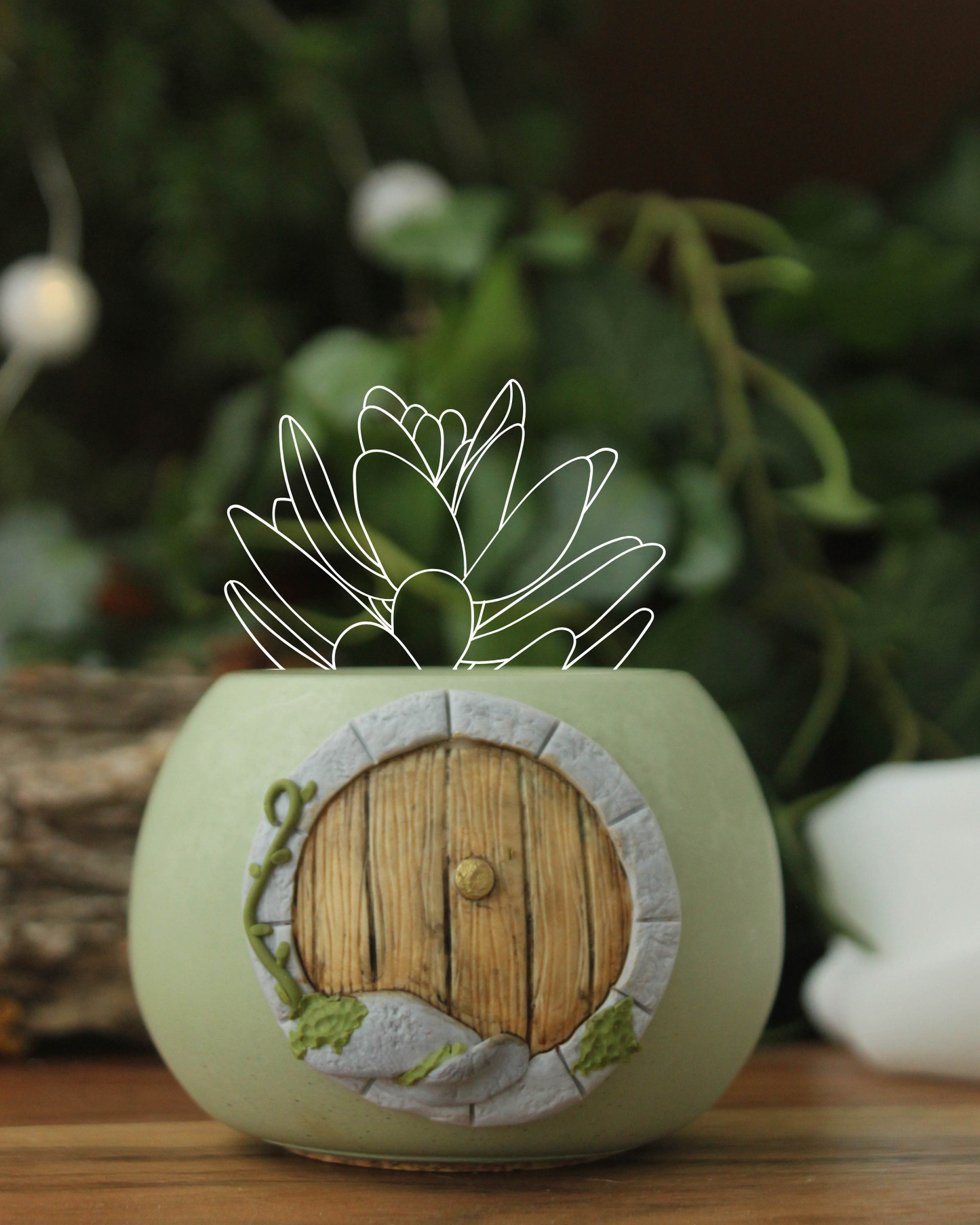 Hobbit House Green Plant Pot with Ivy