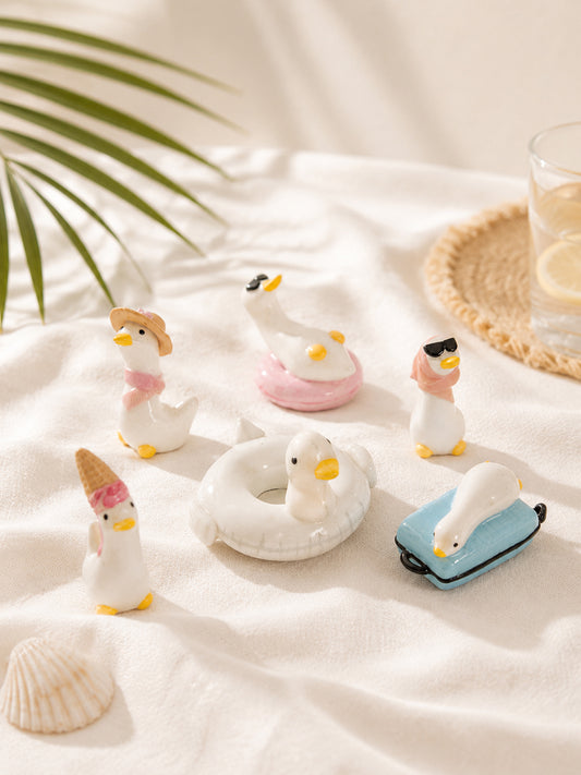 Silly Geese Figurine on Vacation 🌴