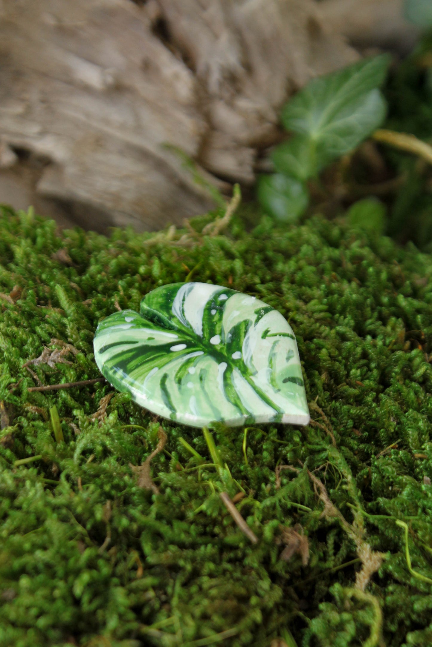 Monstera Leaf Pin
