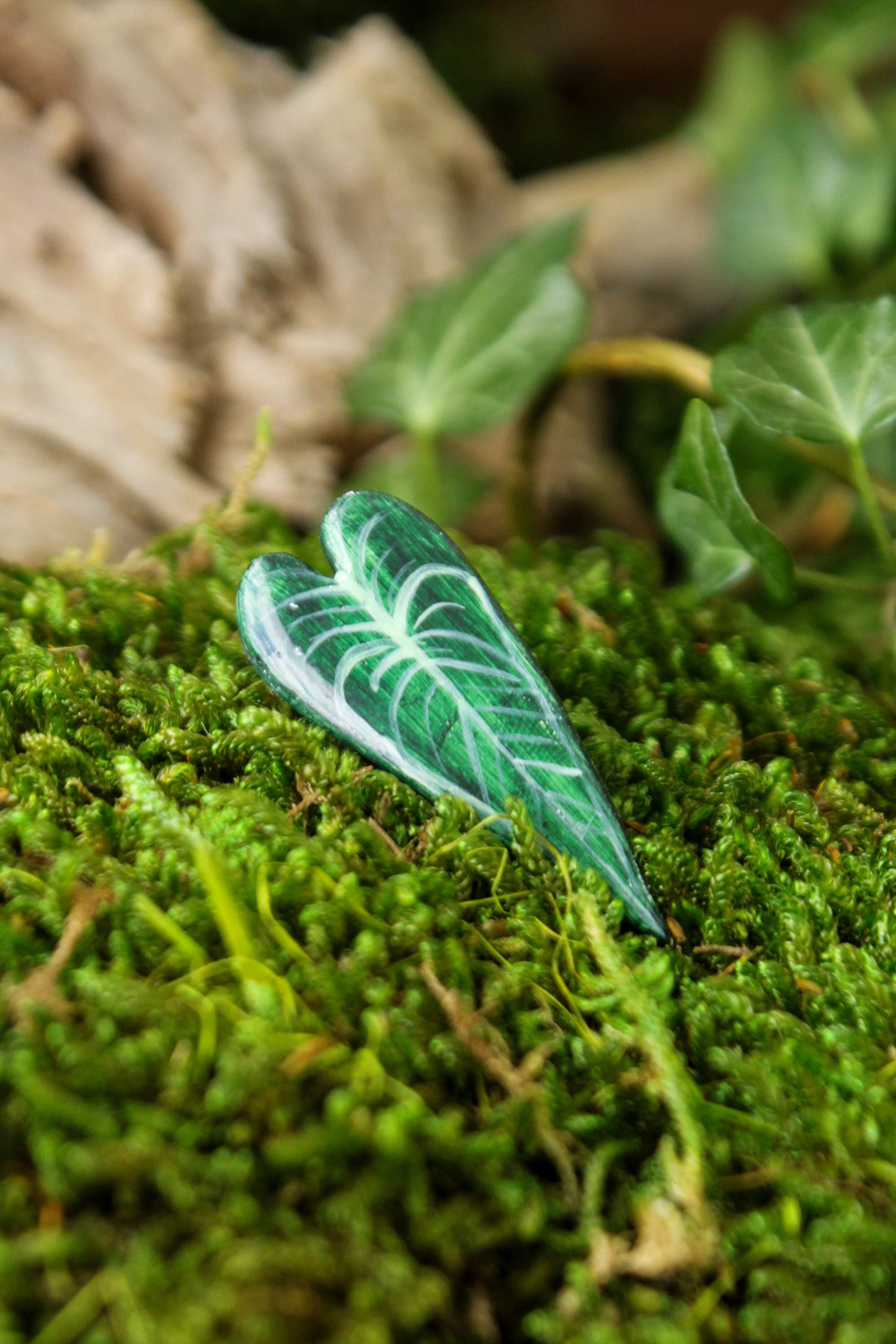 Queen Anthurium Leaf Pin