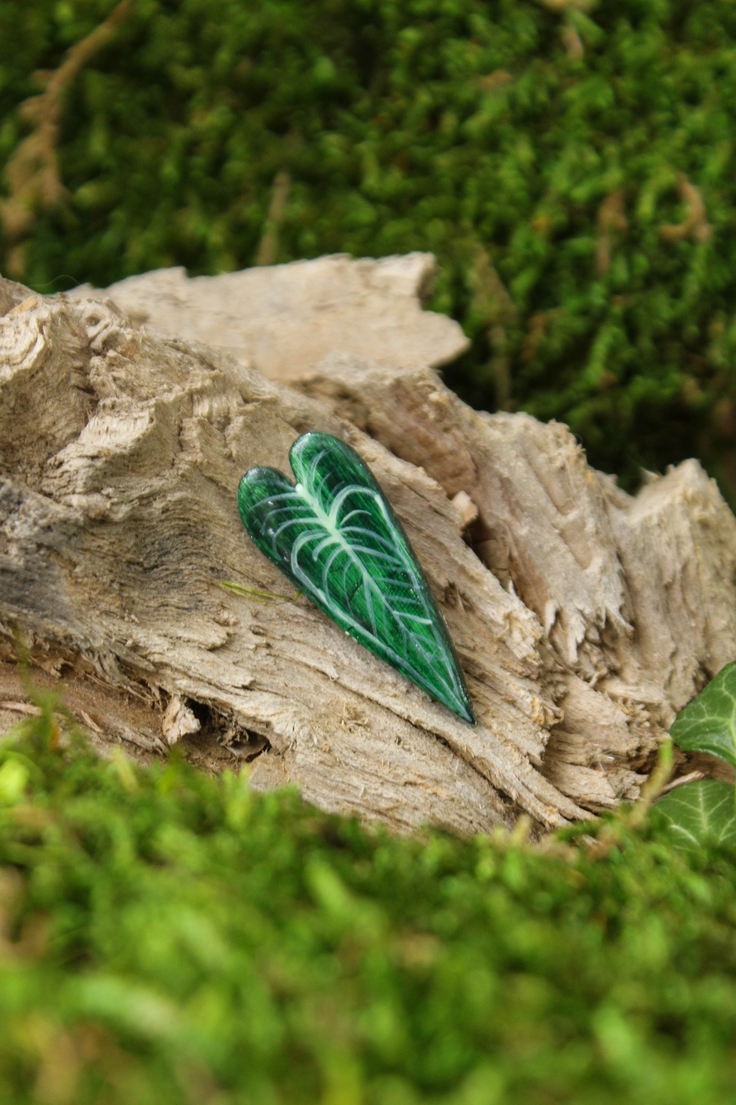 Queen Anthurium Leaf Pin
