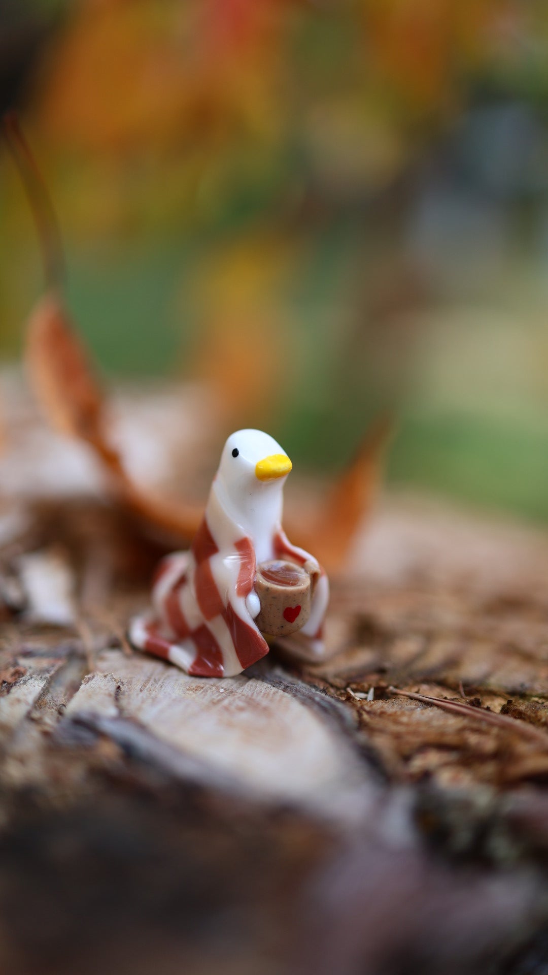 Cozy Autumn Geese – Limited Edition Collectible Figurines