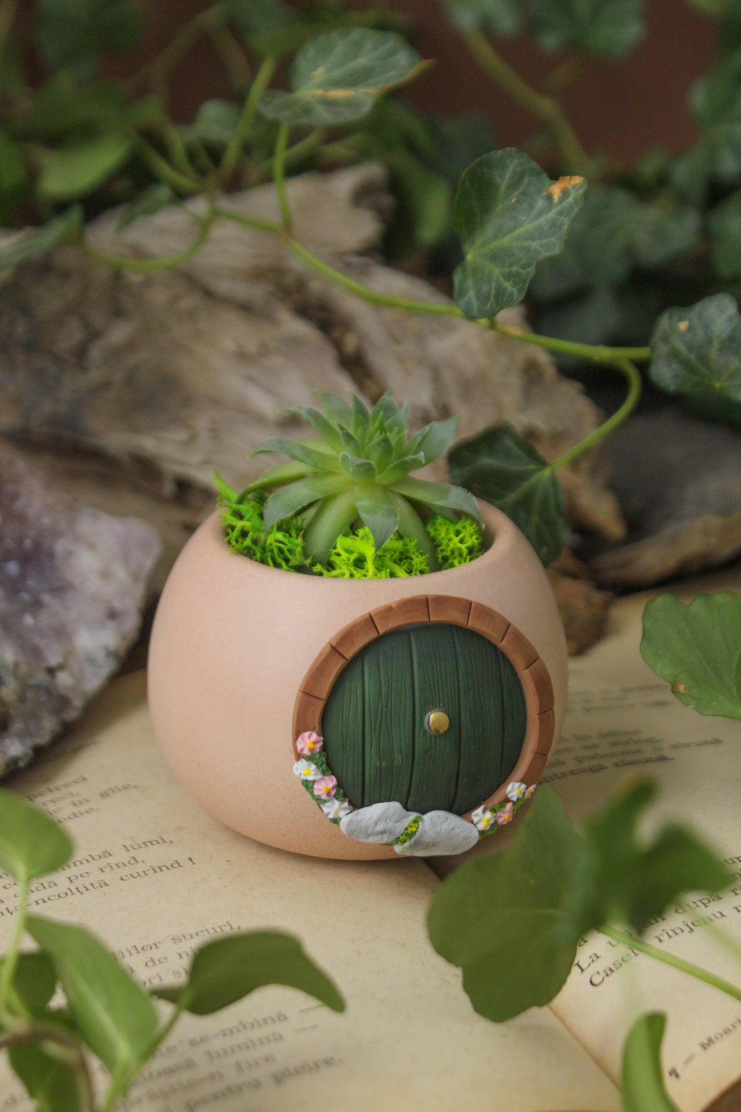 Hobbit House Pink Plant Pot wtih Flowers