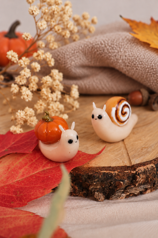 Sweet Autumn Snails – Pumpkin & Cinnamon Roll Figurines