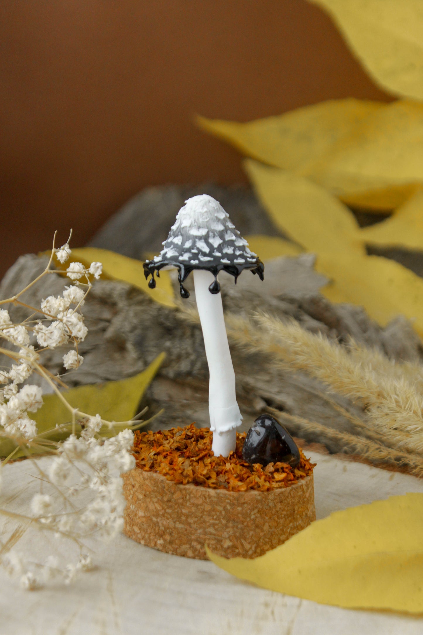 Inkcap Mushroom Medium Terrarium with Obsidian