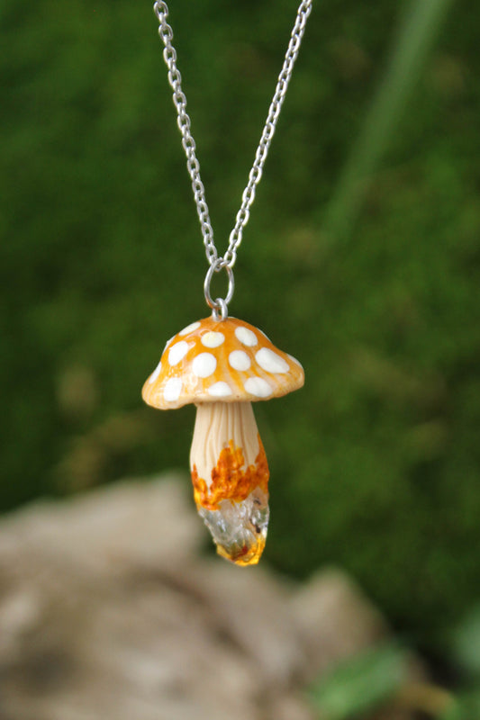 Beige Mushroom Necklace with Raw Citrine