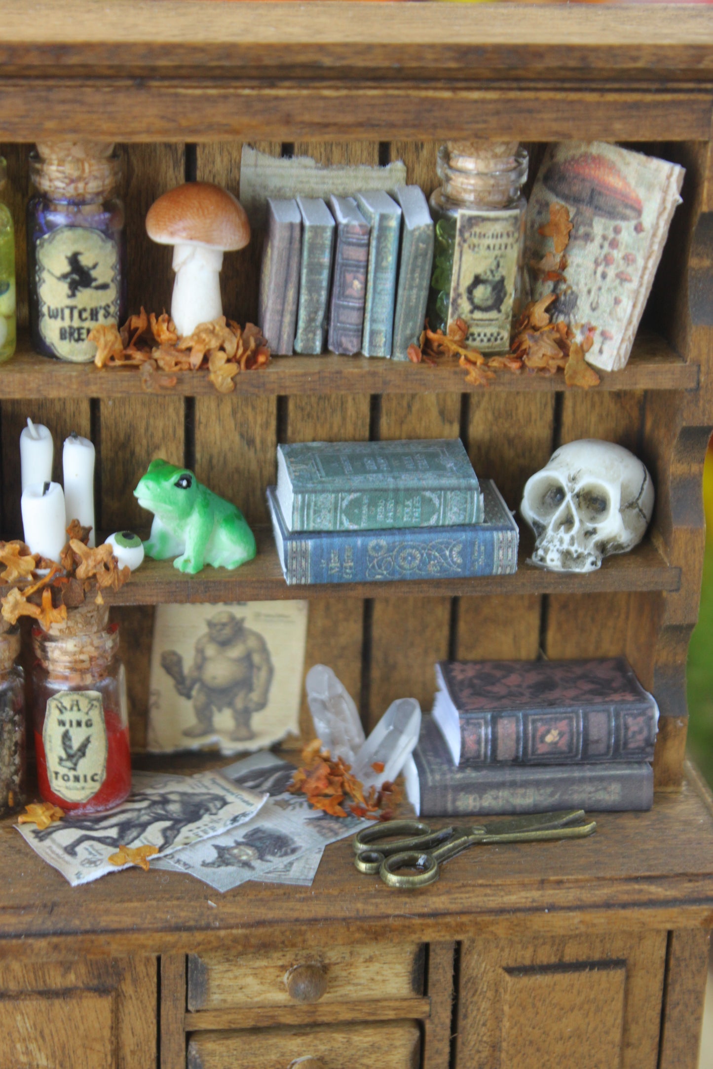 Witch's Miniature Cabinet