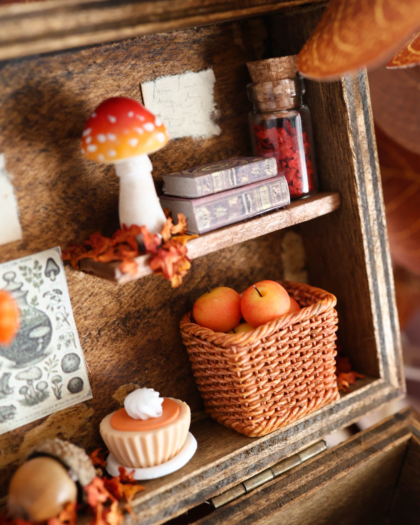 Sleeping Deer Large Autumn Fairy House – Miniature Keepsake Box